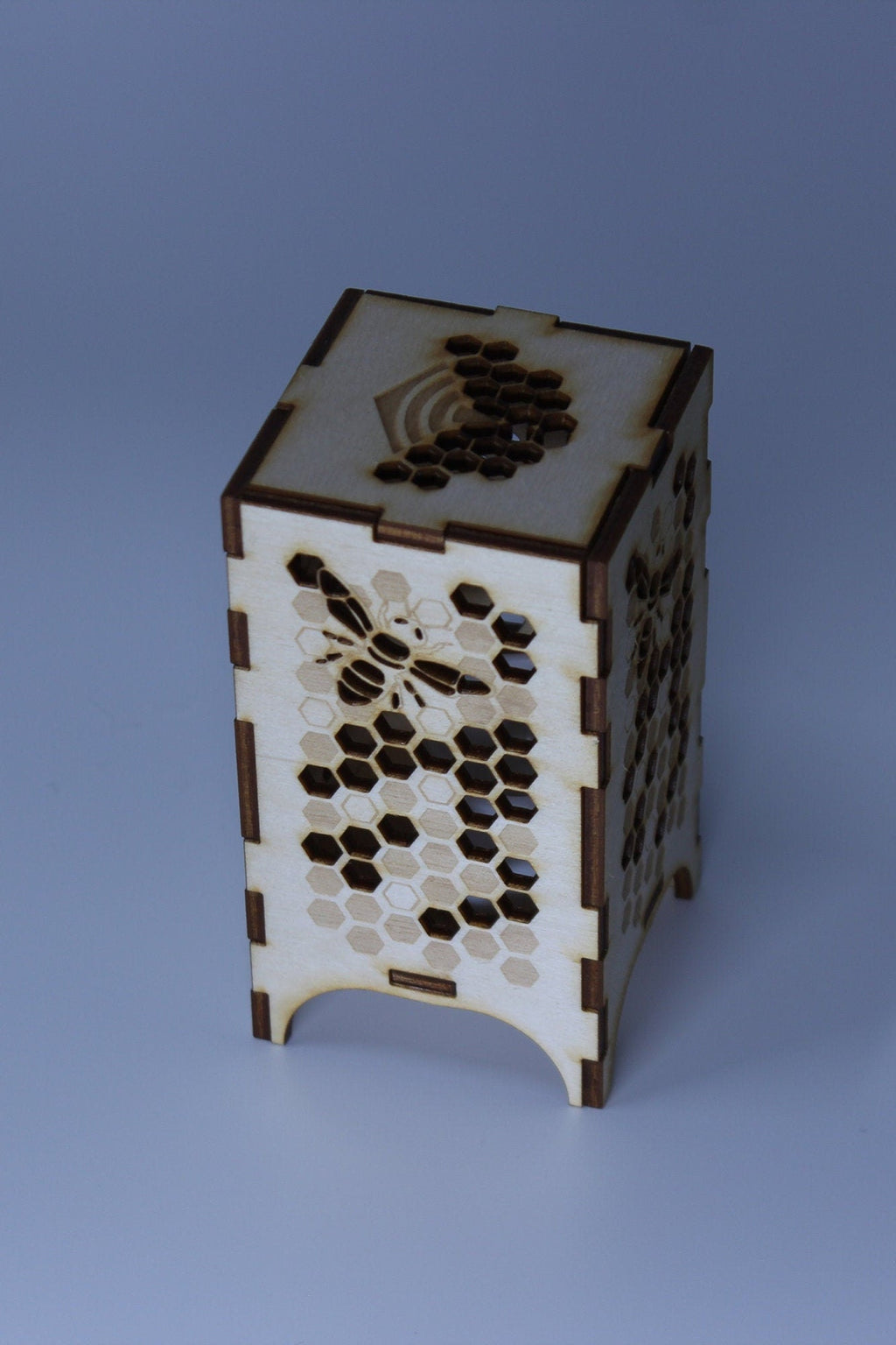 Bee LED Tea Light Lantern: Wooden Candle Holder